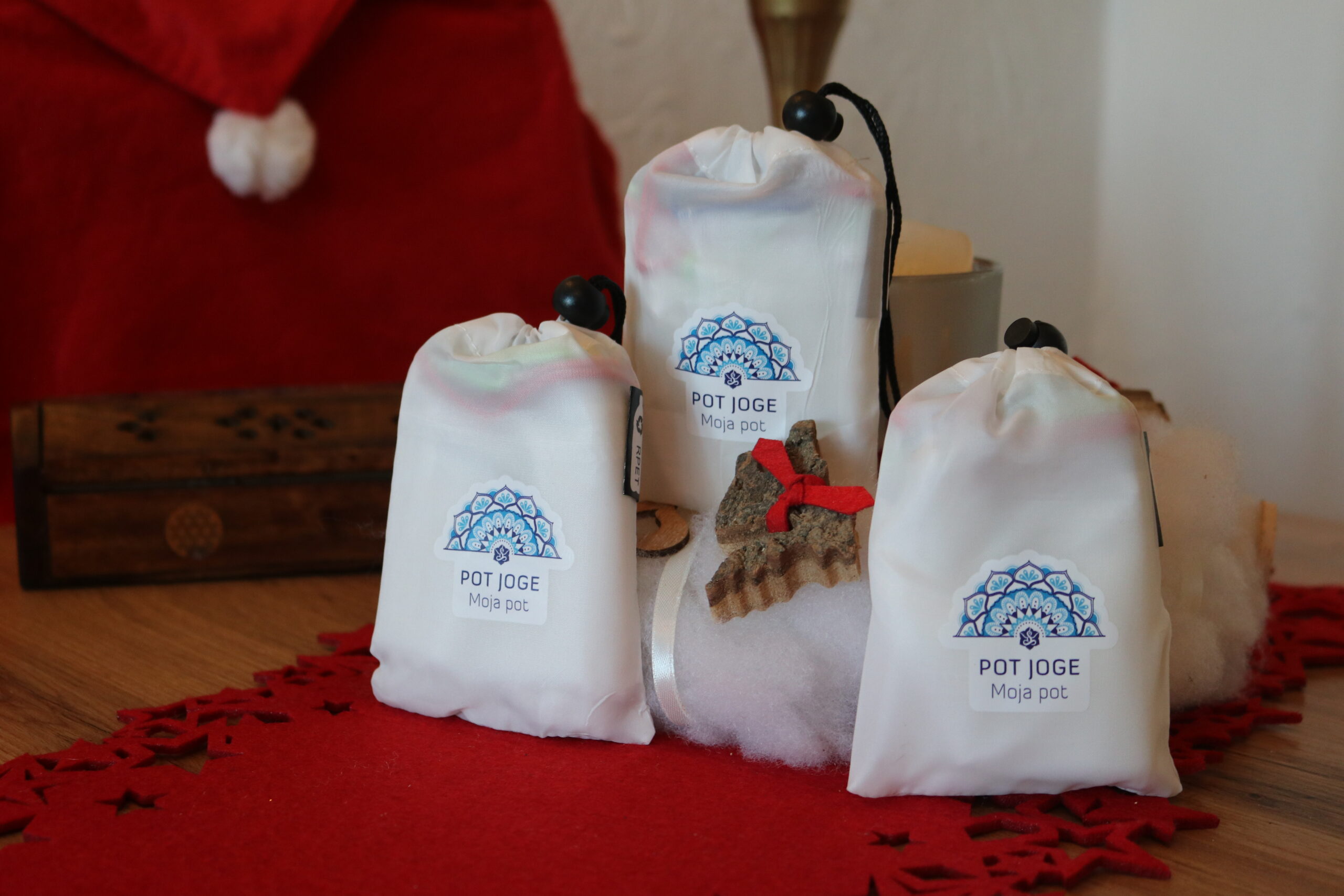 Majhna praznična pozornost